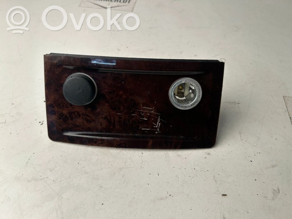 BMW 5 E60 E61 Allume-cigare 