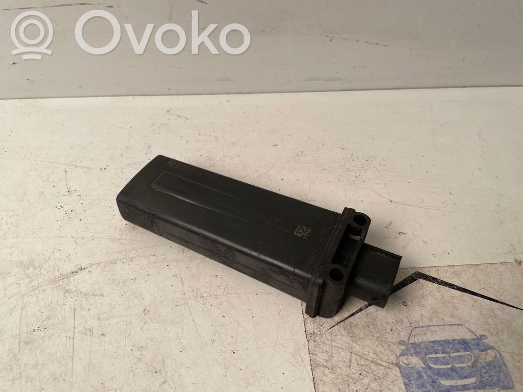 BMW X5 E70 Rengaspaineen valvontayksikkö 