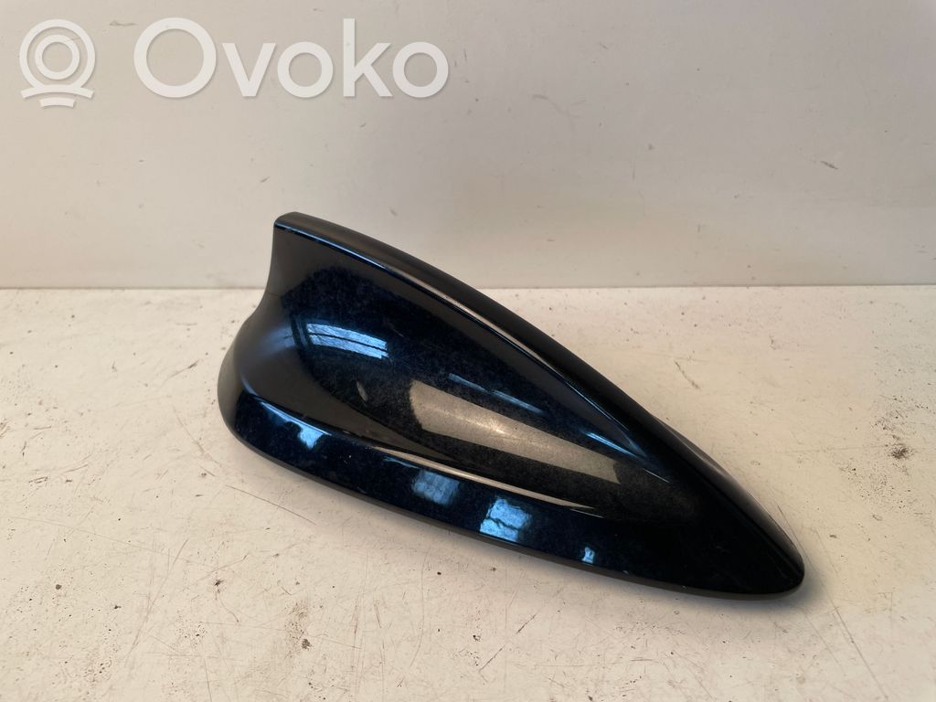 BMW 5 G30 G31 G38 Osłona anteny dachowej GPS 