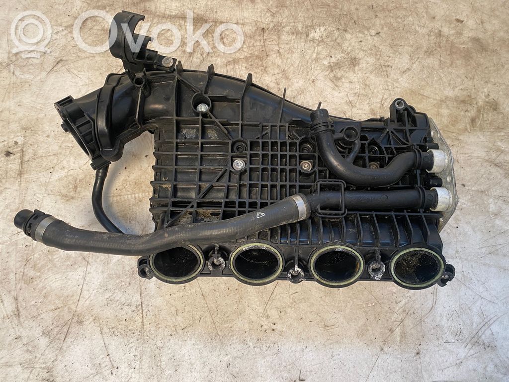 BMW 5 G30 G31 G38 Kolektor ssący 