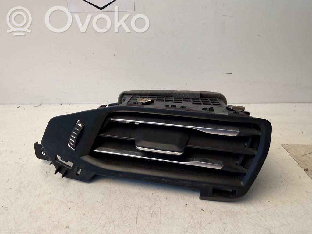 Ford Focus Rejilla de ventilación central del panel 