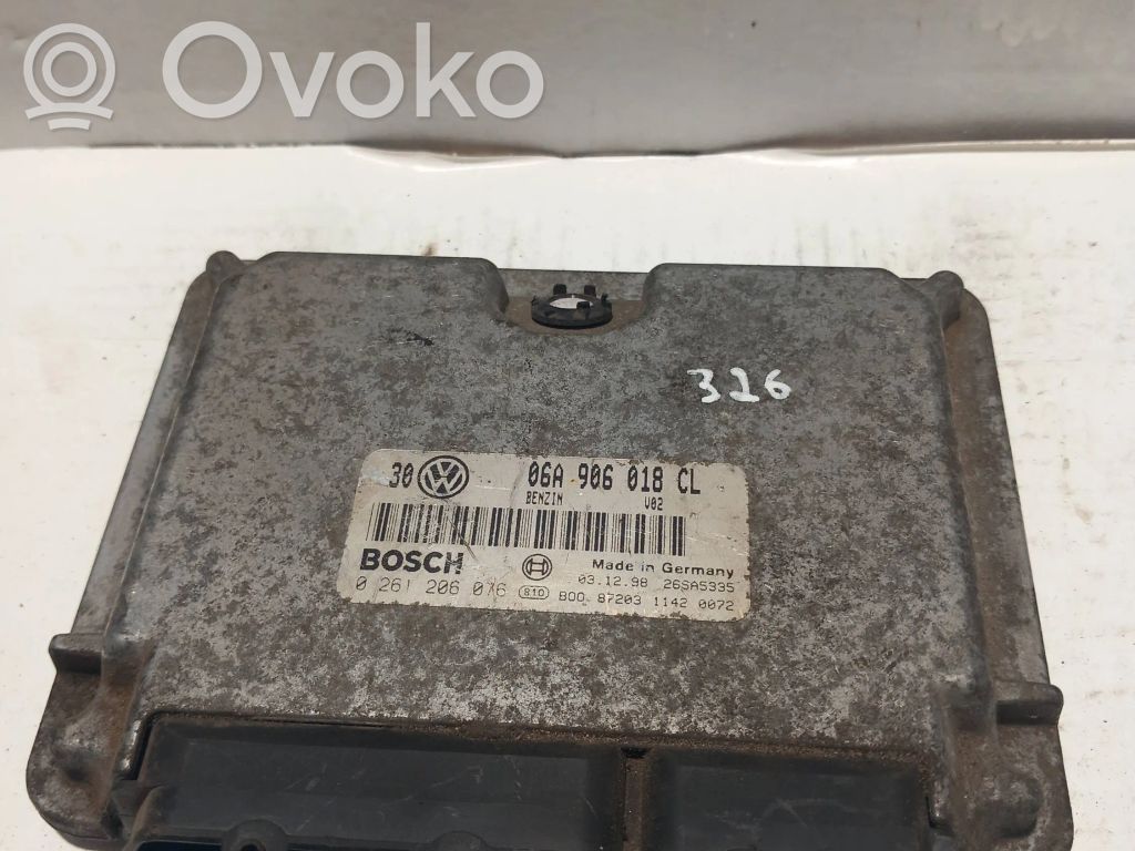 Volkswagen Golf IV Engine control unit/module 