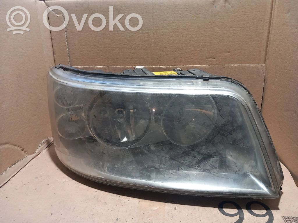 Volkswagen Sharan Lampa przednia 