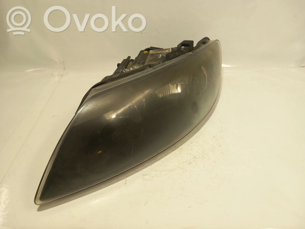 Audi Q7 4L Lampa przednia 