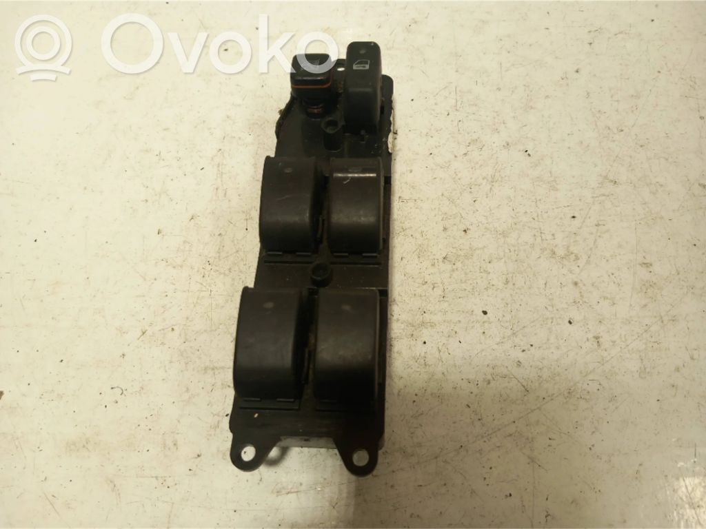 Toyota Corolla Verso AR10 Electric window control switch 