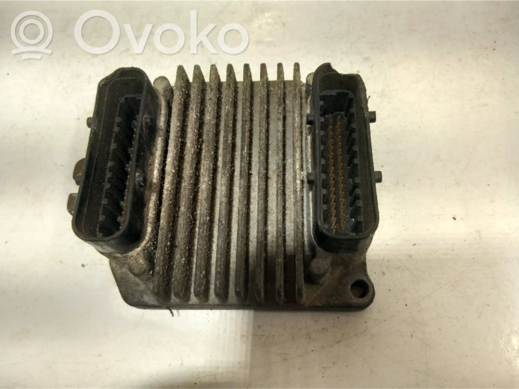 Opel Vectra B Engine control unit/module 