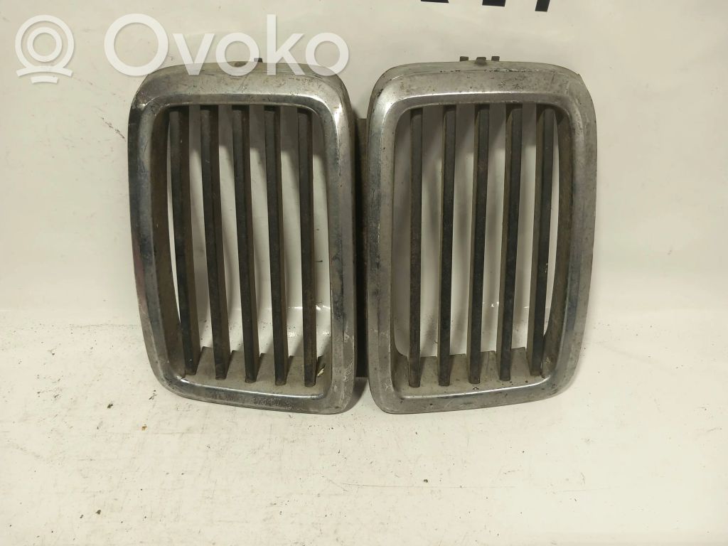BMW 5 E28 Front grill 