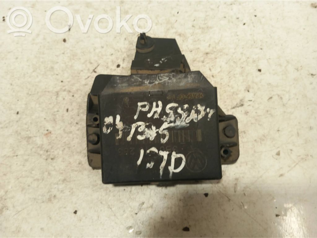 Volkswagen PASSAT B5.5 Sterownik / Moduł parkowania PDC 