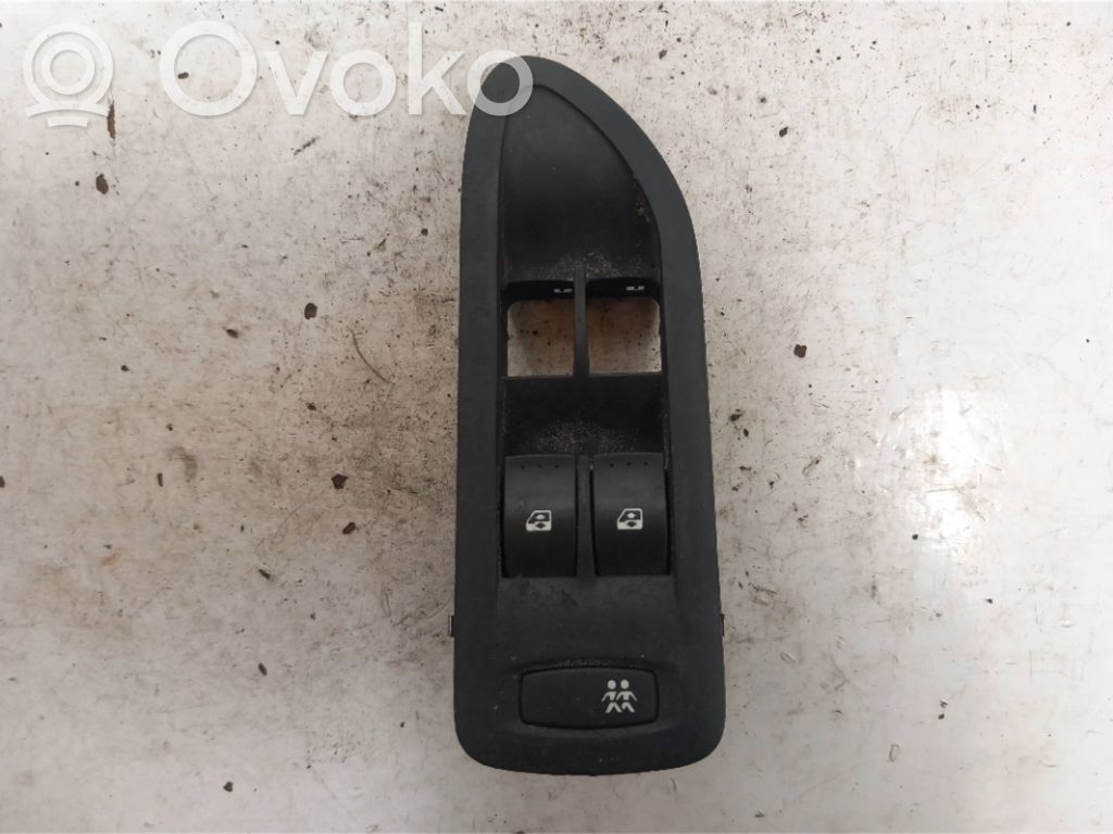 Renault Laguna II Electric window control switch 