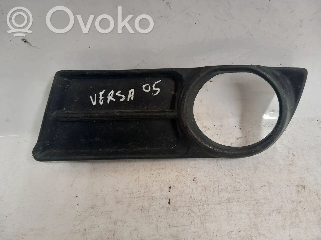 Toyota Corolla Verso E121 Kratka dolna zderzaka przedniego 