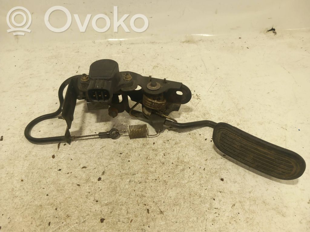Toyota RAV 4 (XA20) Akseleratora pedālis 