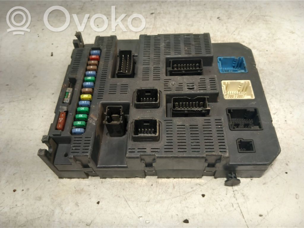 Citroen C4 I Comfort/convenience module 