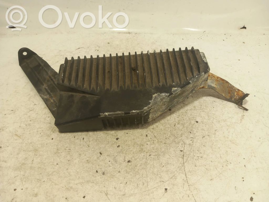 Volvo S80 Skaņas pastiprinātājs 