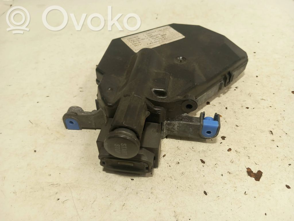 BMW 7 E65 E66 Užvedimo spynelė 