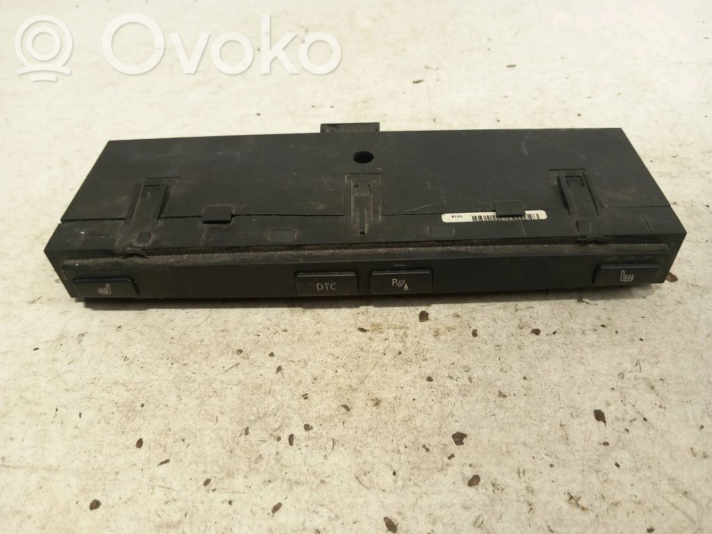 BMW 5 E60 E61 Seat heating switch 
