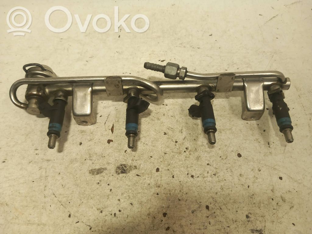 Audi A4 S4 B6 8E 8H Tubo principal de alimentación del combustible 