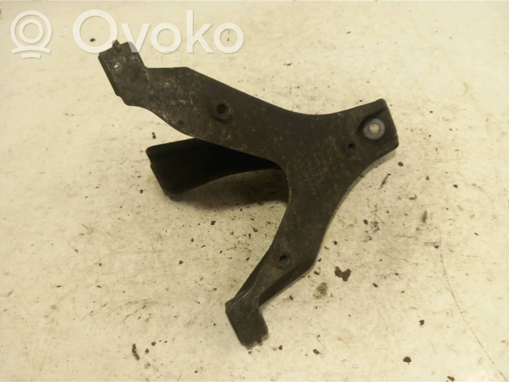 Audi A4 S4 B7 8E 8H Engine mounting bracket 