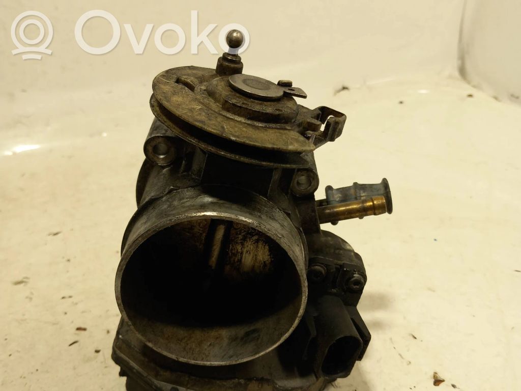 Audi A4 S4 B5 8D Valvola a farfalla 