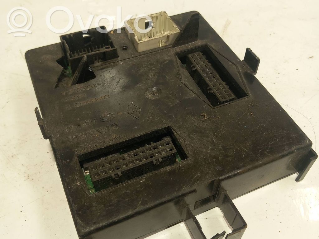 Renault Laguna II Fuse module 