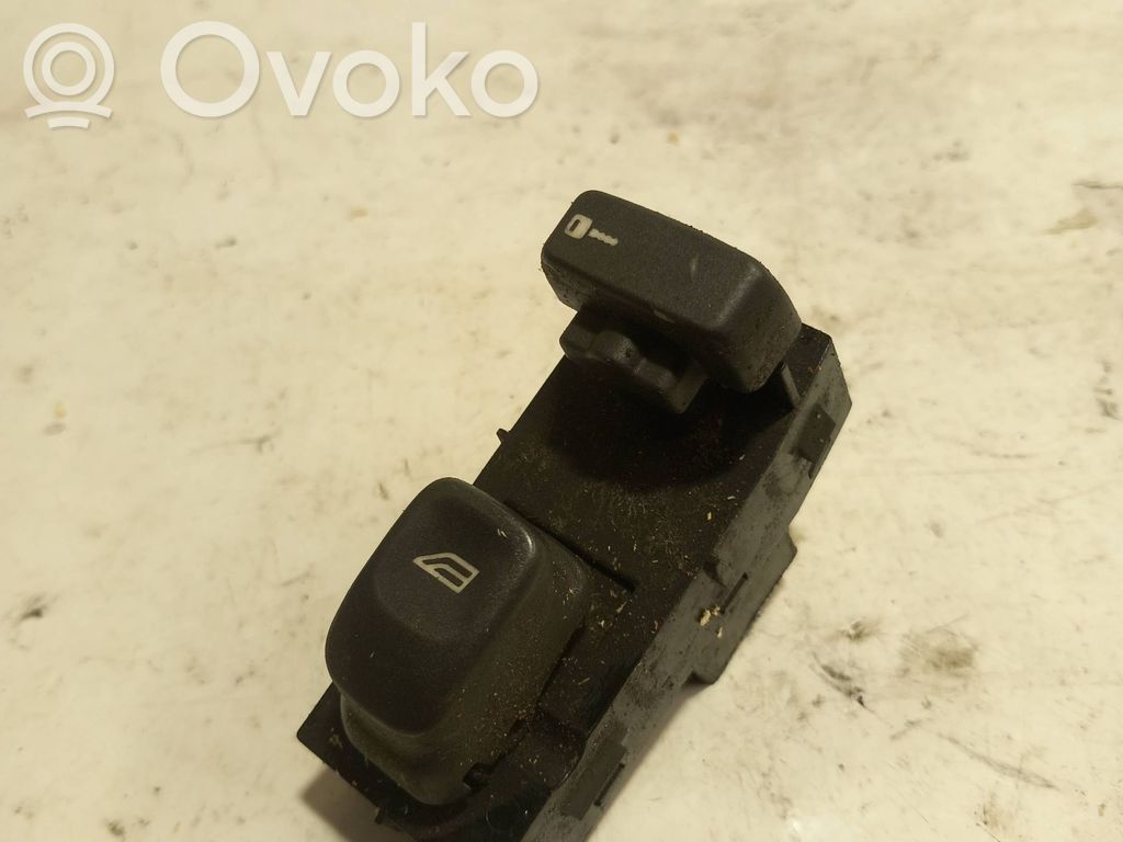 Volvo S40, V40 Electric window control switch 