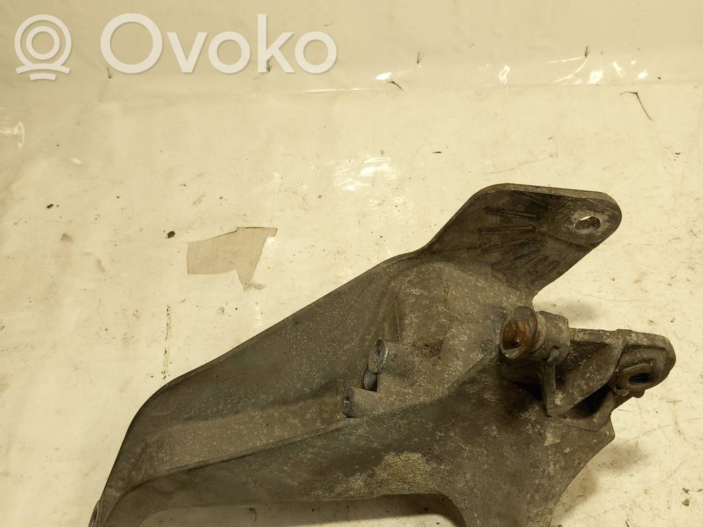 Mini One - Cooper R50 - 53 Gearbox mounting bracket 