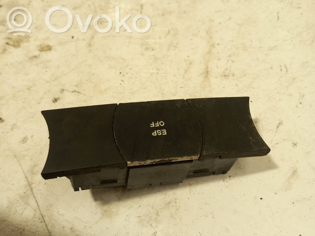 KIA Sorento ESP (stability program) switch 