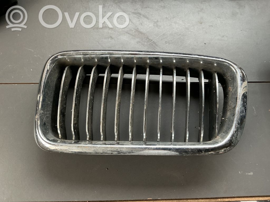 BMW 7 E38 Front grill 