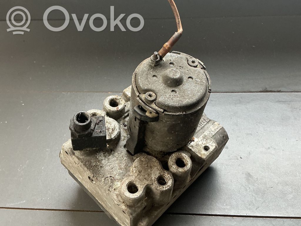 BMW 5 E39 ABS Pump 