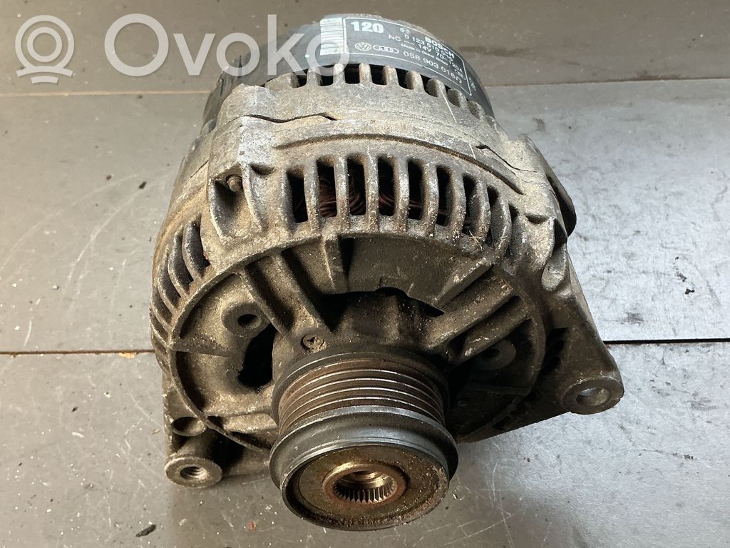 Audi A4 S4 B5 8D Generatorius 