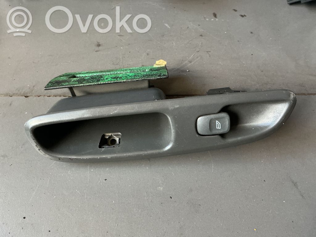 Electric window control switch   9193301