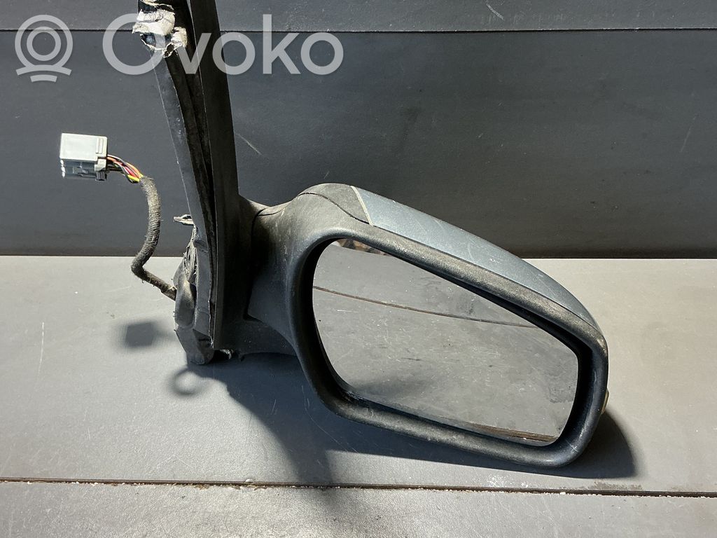Ford Focus C-MAX Front door electric wing mirror 