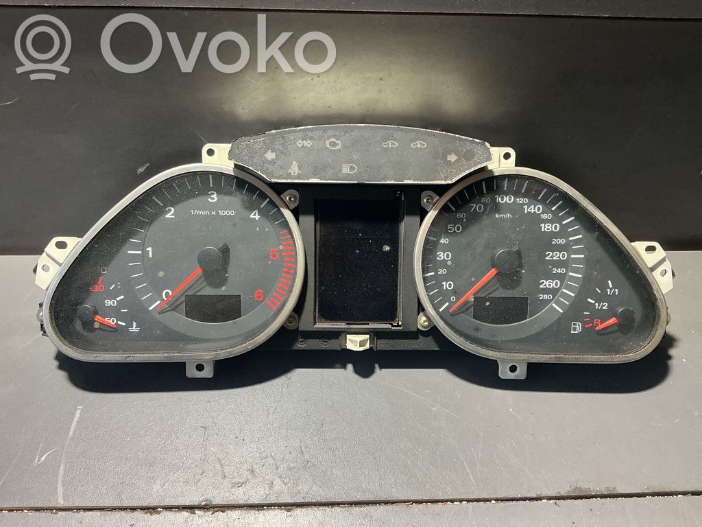 Audi A6 S6 C6 4F Geschwindigkeitsmesser Cockpit 
