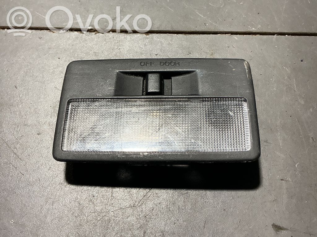 Luz del asiento trasero