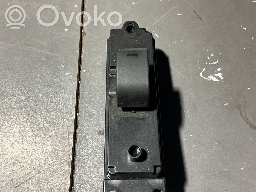 Mazda 6 Electric window control switch 
