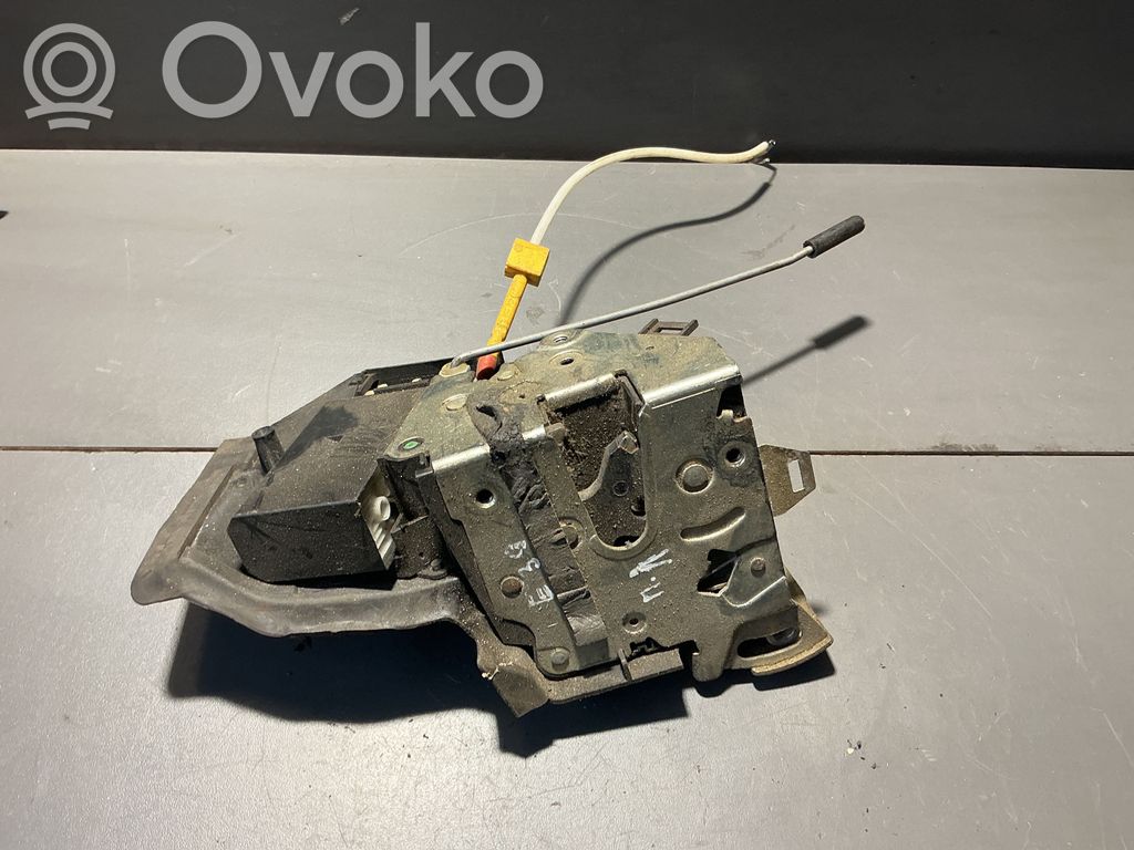 BMW 5 E39 Front door lock 