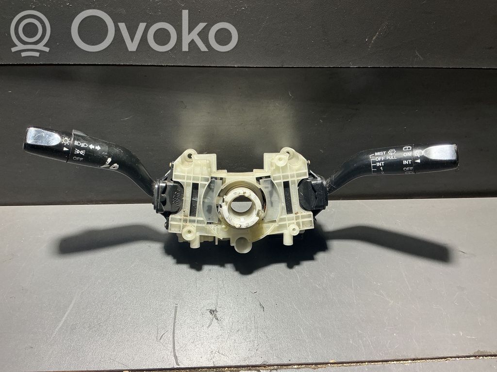 Mazda 323 F Rokturu komplekts 
