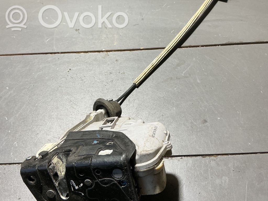 Audi A6 S6 C6 4F Etuoven lukko 