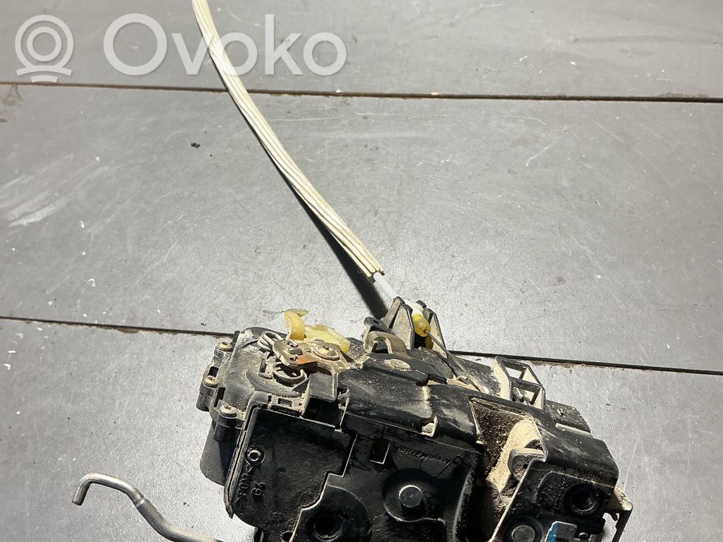 Audi A6 S6 C5 4B Serrure de porte avant 