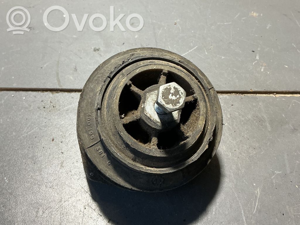 Audi A8 S8 D2 4D Engine mount bracket 