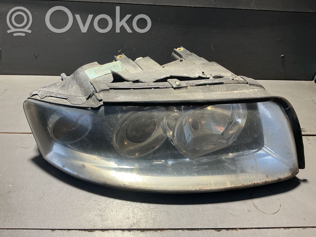 Audi A4 S4 B6 8E 8H Scheinwerfer 
