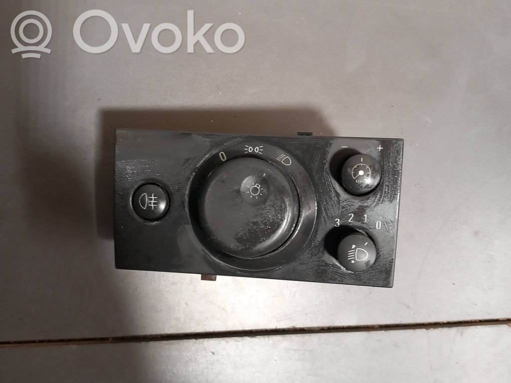 Opel Vectra C Light switch 