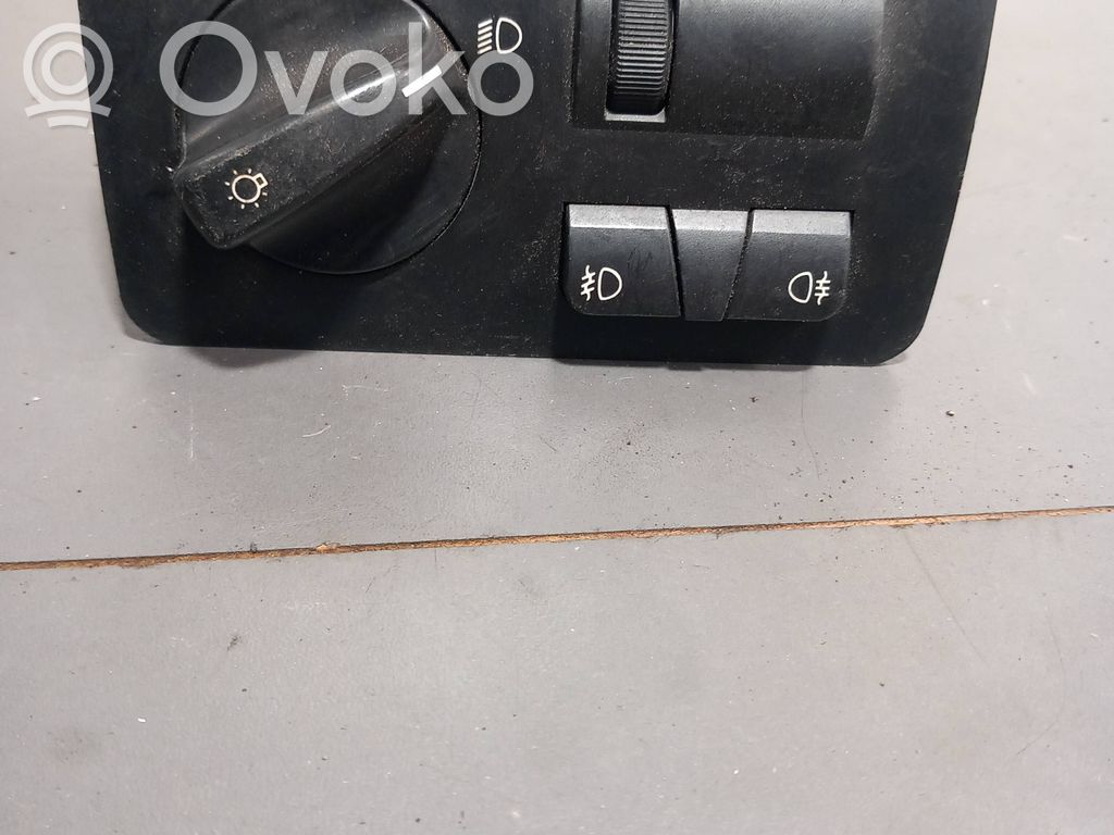 Light switch   6909775,036935,037045061
