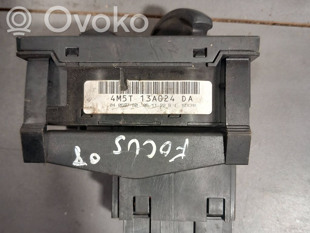 Ford Focus C-MAX Lukturu slēdzis 