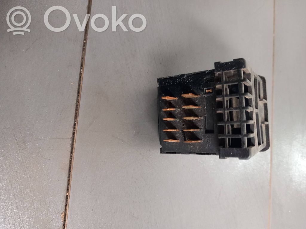 Opel Zafira A Interruptor de luz 