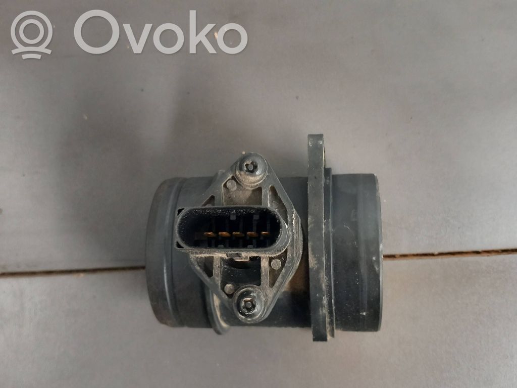 Volkswagen Golf IV Przepływomierz masowy powietrza MAF 