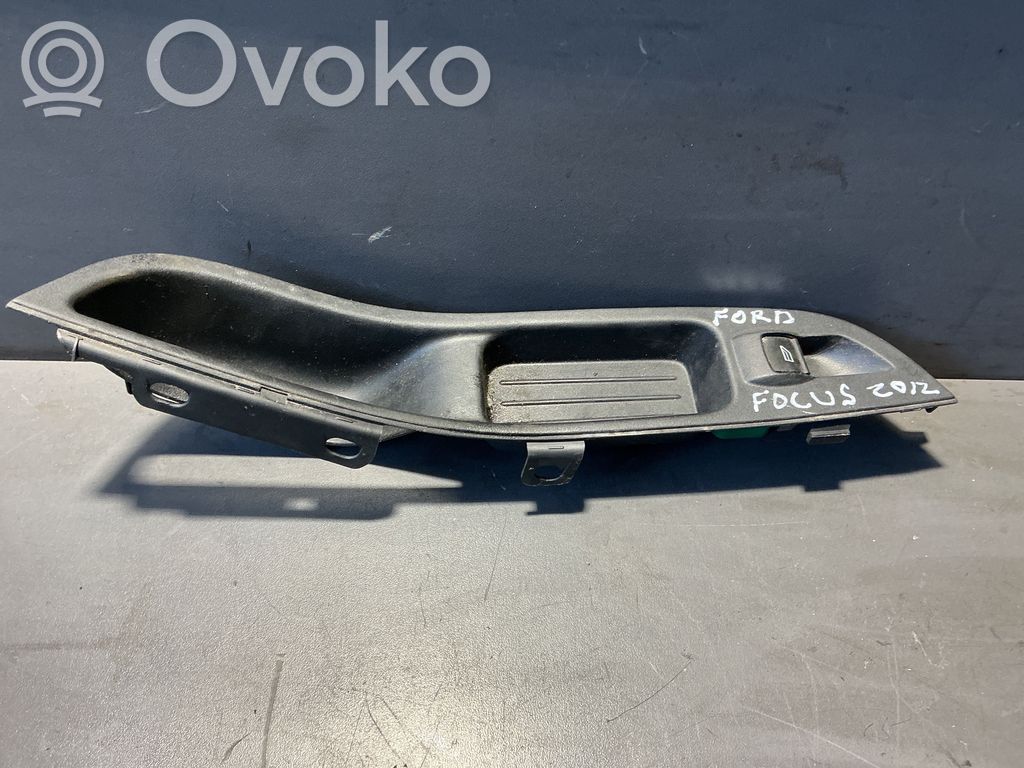 Ford Focus Elektrisko logu slēdzis 