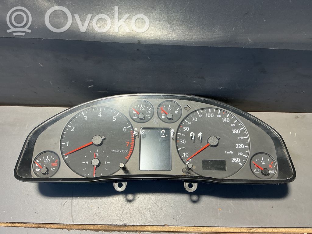Audi A6 S6 C5 4B Vitezometru (grup de instrumente) 