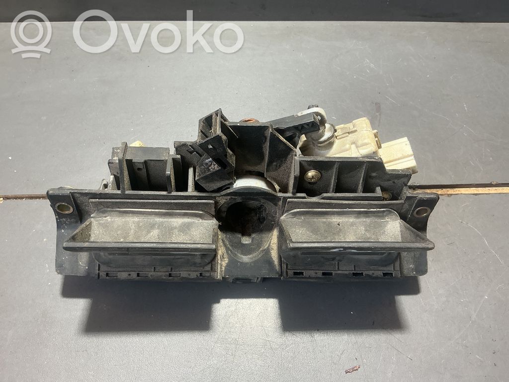 Audi A6 S6 C5 4B Tailgate/trunk/boot exterior handle 