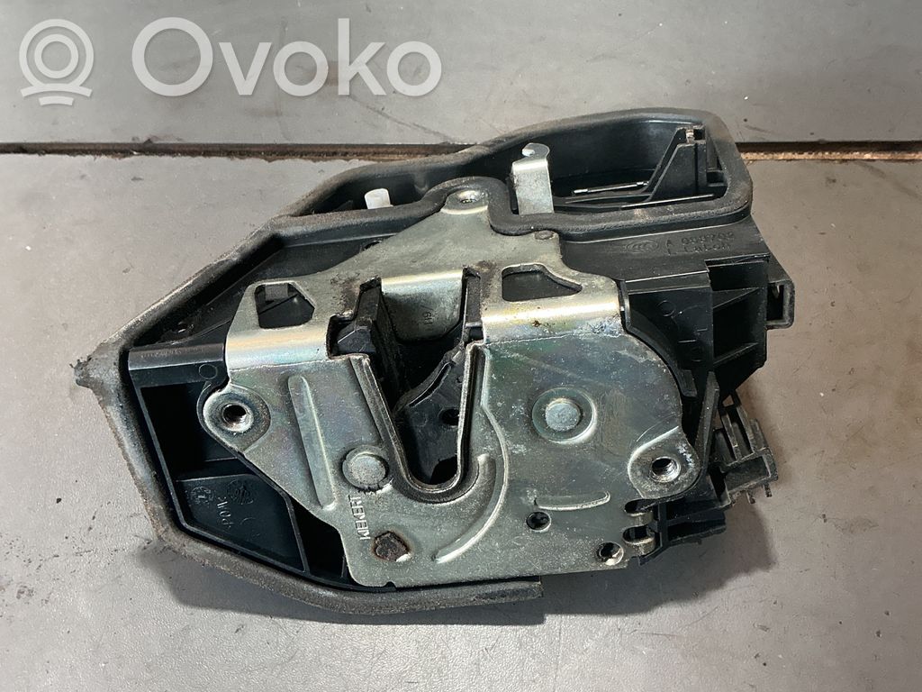 BMW 5 F10 F11 Front door lock 