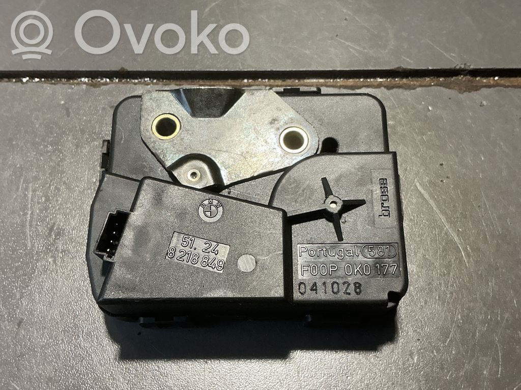 Aizmugurējā pārsega slēdzene   8218849